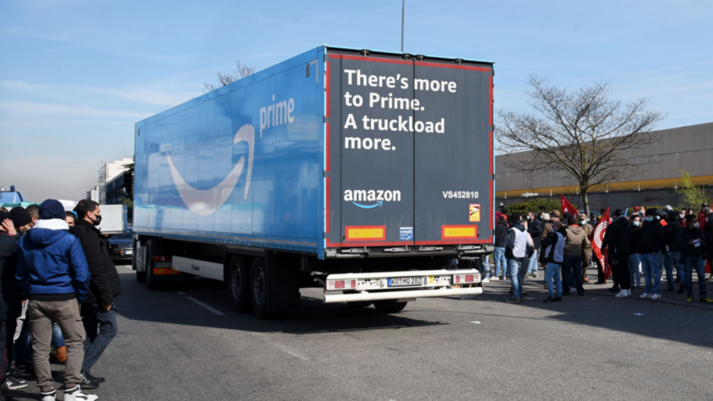 «Noi, driver per Amazon senza soste. Ora basta, vogliamo essere ascoltati»