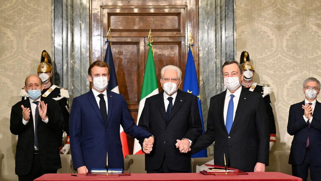 Draghi e Macron firmano il Trattato del Quirinale: «Italia e Francia più vicine»
