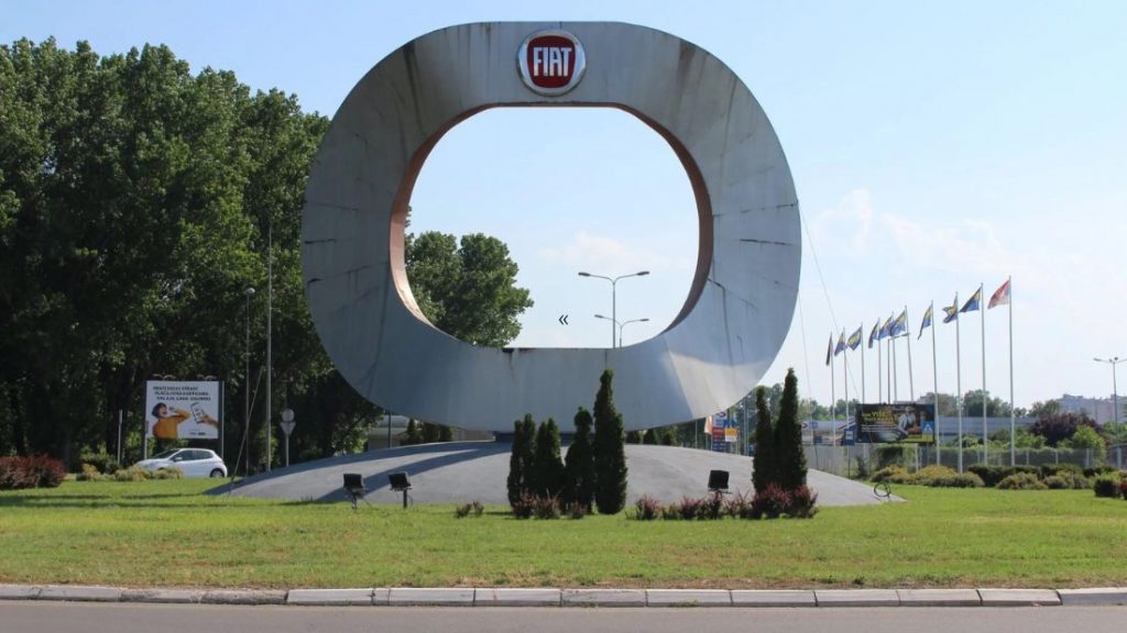 La Fiat promette una nuova “piattaforma” in Serbia. A spese degli operai di Kragujevac