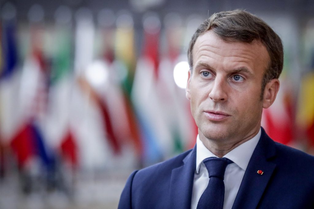 Francia, Macron non raggiunge la maggioranza assoluta